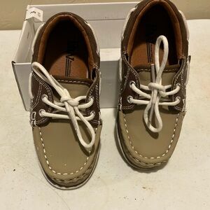 EUC Toddler Boys In Box Robert Wayne Size 9 Two Tone Brown Shoes Nice Insoles